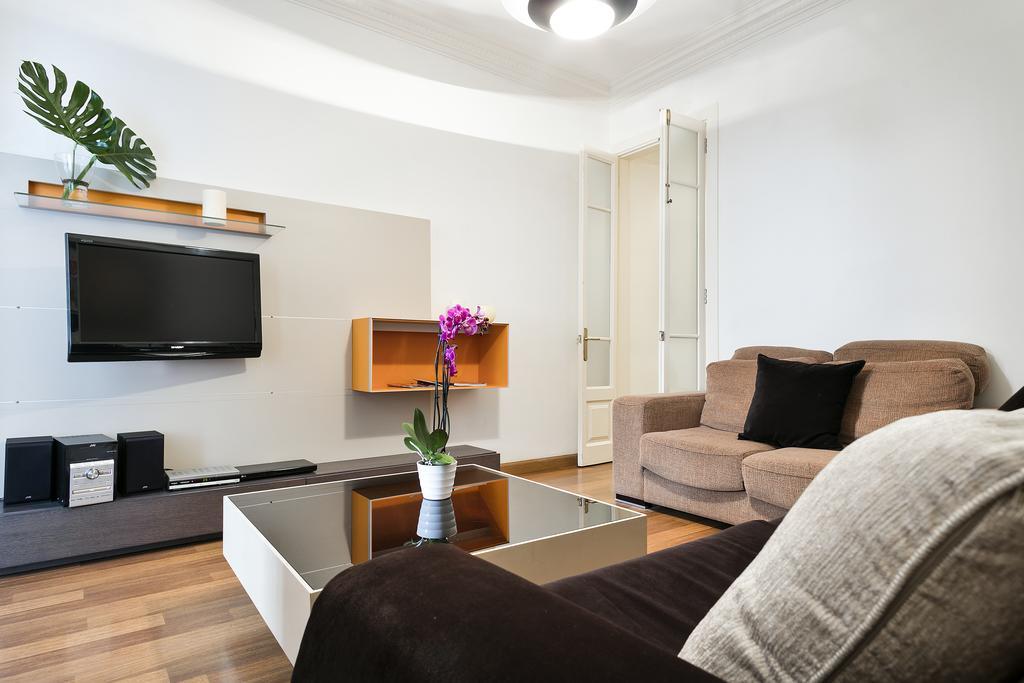 Habitat Apartments Ava 1 Барселона Экстерьер фото
